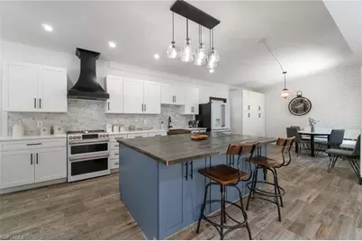 544 Bayside Dr, Fort Myers, FL 33919 - Photo 17