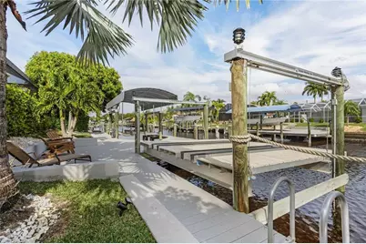 5325 Delano Ct, Cape Coral, FL 33904 - Photo 19