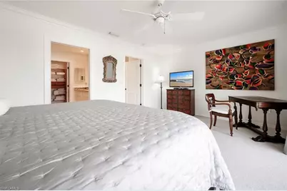 1080 6th St S, Naples, FL 34102 - Photo 23