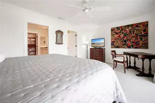 1080 6th St S, Naples, FL 34102 - Photo 23