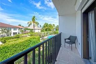 1080 6th St S, Naples, FL 34102 - Photo 25