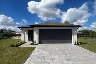 726 Goldrock Rd, Lehigh Acres, FL 33974 - Photo 1