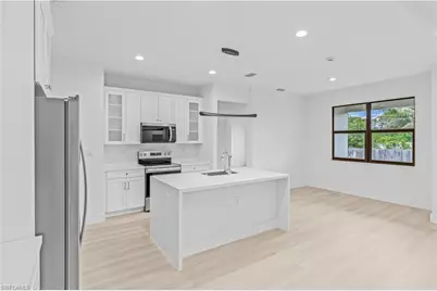 1061 Sunrise Blvd, Lehigh Acres, FL 33974 - Photo 25