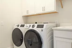 178 Indies Dr E, Naples, FL 34114 - Photo 23