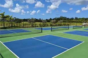 178 Indies Dr E, Naples, FL 34114 - Photo 29