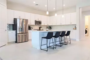 178 Indies Dr E, Naples, FL 34114 - Photo 7