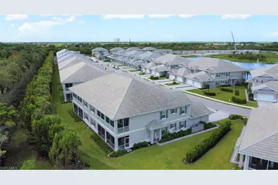 178 Indies Dr E #201, Naples, FL 34114 - Photo 3