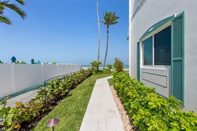 2011 Gulf Shore Blvd N #45, Naples, FL 34102 - Photo 15