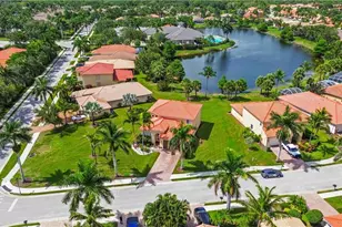 14215 Manchester Dr, Naples, FL 34114 - Photo 5