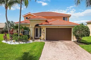 14215 Manchester Dr, Naples, FL 34114 - Photo 1