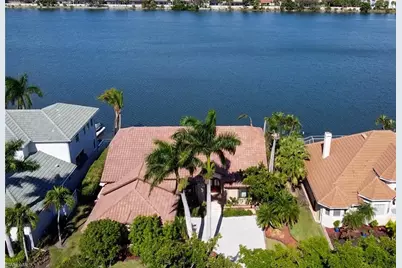 5160 Harborage Dr, Fort Myers, FL 33908 - Photo 5