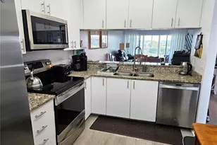 14811 Hole in 1 Cir, Fort Myers, FL 33919 - Photo 5