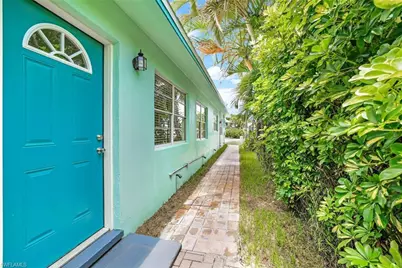 527 Goodland Dr W, Goodland, FL 34140 - Photo 3