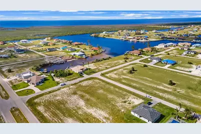 4426 NW 32nd St, Cape Coral, FL 33993 - Photo 5