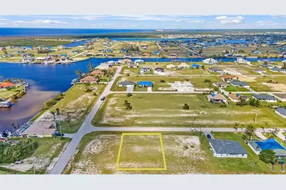 4426 NW 32nd St, Cape Coral, FL 33993 - Photo 13