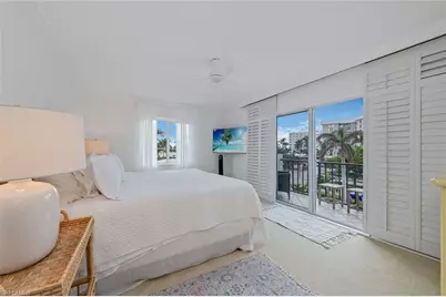 2900 Gulf Shore Blvd N #310, Naples, FL 34103 - Photo 9