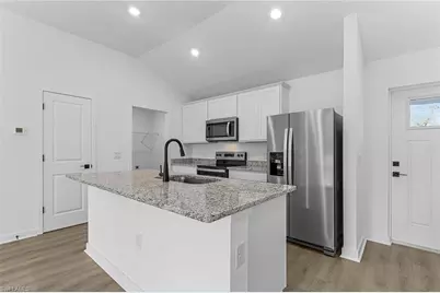 631 Tarapin Ave, Lehigh Acres, FL 33974 - Photo 5