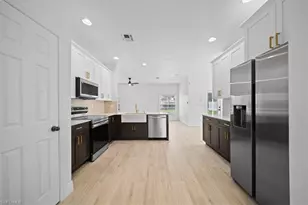 11544 Lake Cypress Loop, Fort Myers, FL 33913 - Photo 9