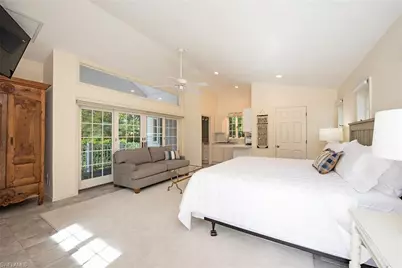 369 2nd Ave N, Naples, FL 34102 - Photo 19