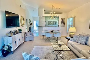 437 Wiggins Lake Ct, Naples, FL 34110 - Photo 1