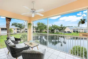 437 Wiggins Lake Ct, Naples, FL 34110 - Photo 19