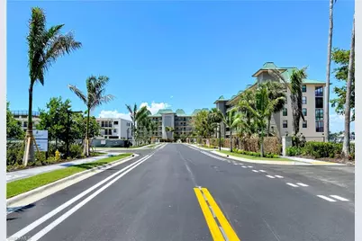 260 Southbay Dr #204, Naples, FL 34108 - Photo 13