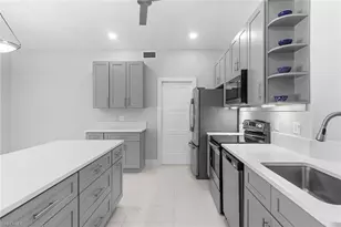 530 22nd Ave NW, Naples, FL 34120 - Photo 9