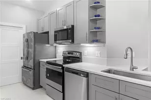 530 22nd Ave NW, Naples, FL 34120 - Photo 11