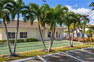 5487 Peppertree Dr, Fort Myers, FL 33908 - Photo 27