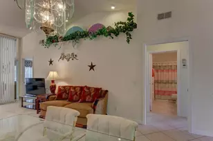 2462 Hidden Lake Dr, Naples, FL 34112 - Photo 7