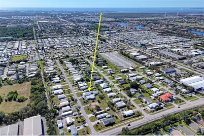 16080 Siesta Dr, Fort Myers, FL 33908 - Photo 9