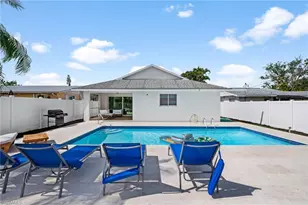 664 102nd Ave N, Naples, FL 34108 - Photo 5