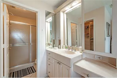 10684 Gulf Shore Dr #B-305, Naples, FL 34108 - Photo 7