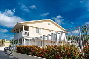 4627 Bayshore Dr, Naples, FL 34112 - Photo 19