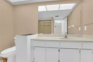 195 Cypress Way E, Naples, FL 34110 - Photo 15