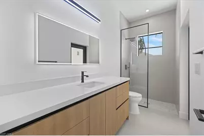 4333 SW 16th Pl, Cape Coral, FL 33914 - Photo 11