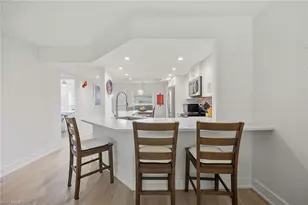 876 Gulf Pavilion Dr, Naples, FL 34108 - Photo 7