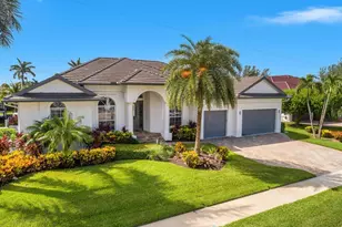 609 Crescent St, Marco Island, FL 34145 - Photo 1