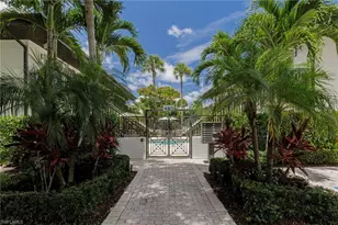 480 5th St S, Naples, FL 34102 - Photo 1