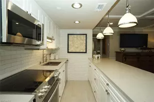 480 5th St S, Naples, FL 34102 - Photo 9