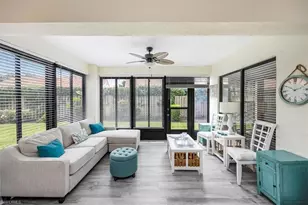 833 Reef Point Cir, Naples, FL 34108 - Photo 5