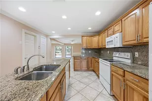 1120 Ridge St, Naples, FL 34103 - Photo 15