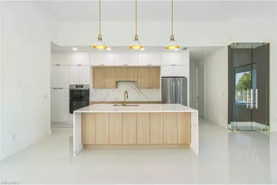 713 NW 8th Ter, Cape Coral, FL 33993 - Photo 7