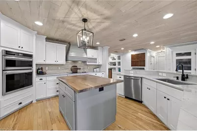 1041 S Town and River Dr, Fort Myers, FL 33919 - Photo 9