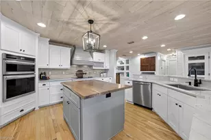 1041 S Town and River Dr, Fort Myers, FL 33919 - Photo 9