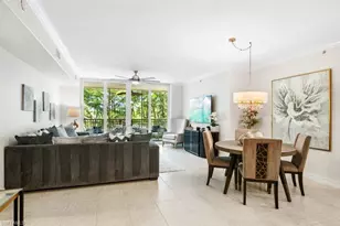 2728 Tiburon Blvd E, Naples, FL 34109 - Photo 7