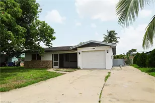 1746 Framingham Ct, Fort Myers, FL 33907 - Photo 1