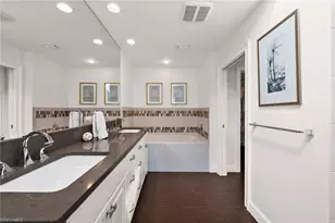 5908 Via Lugano, Naples, FL 34108 - Photo 11