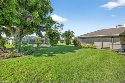 2244 SE 27th Ter, Cape Coral, FL 33904 - Photo 35