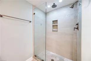 11030 Gulf Shore Dr, Naples, FL 34108 - Photo 23